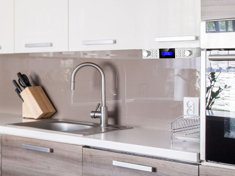 ; HiFi-Tuner für Internetradios & DAB+, mit USB-Ladeports HiFi-Tuner für Internetradios & DAB+, mit USB-Ladeports